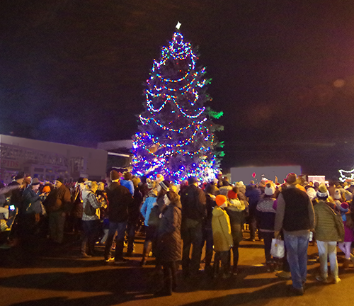 Christmas tree in crowd